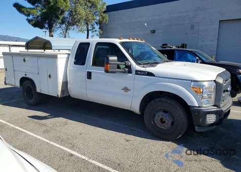 2014 Ford F350 Super Duty из США, поврежденный, VIN 1FD8X3GT1EEB30293